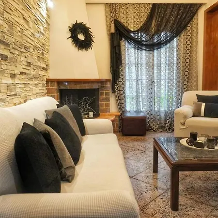 σπιτι αντωνησ γιαννα House Adonis Giana Nyaraló